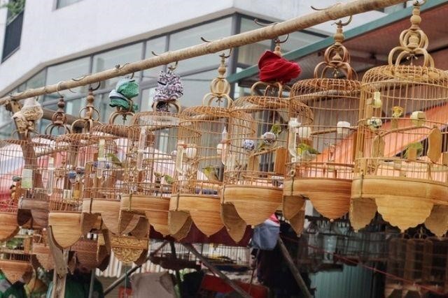 Chợ chim Hoàng Hoa Thám